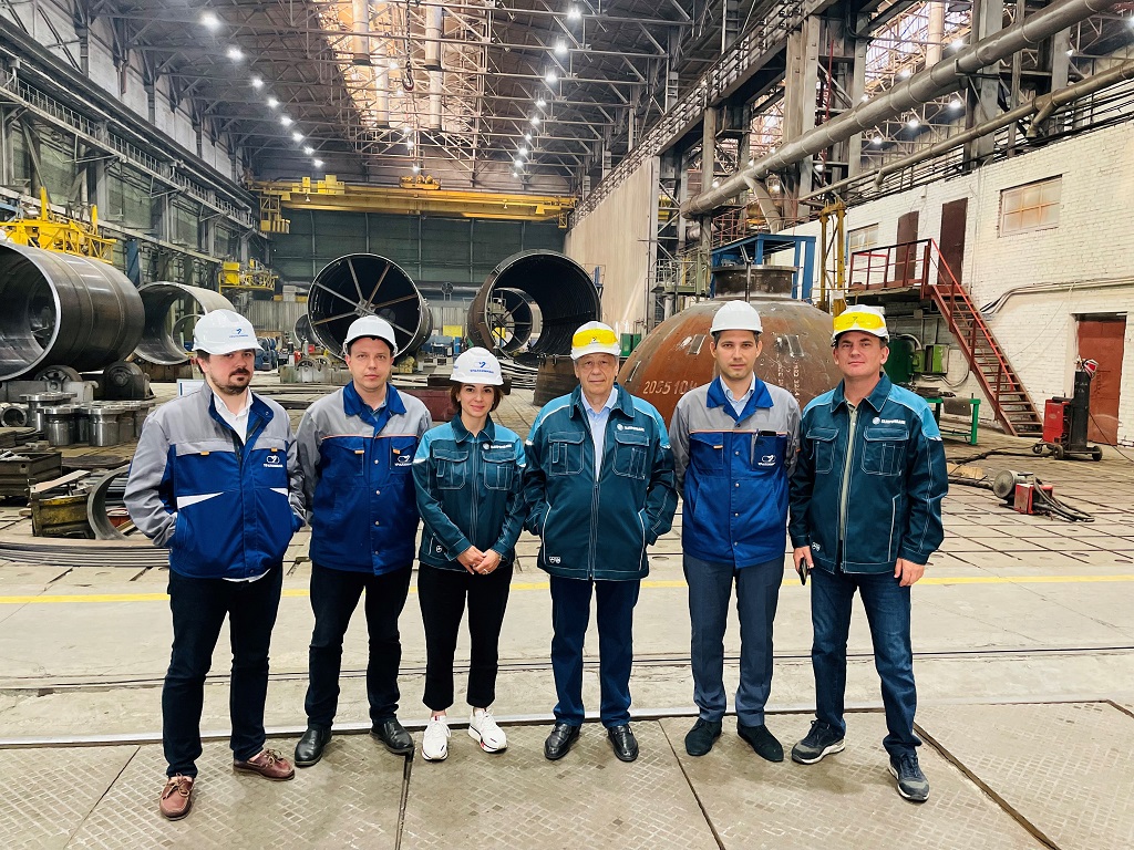 Чернецкий А.М. на Уралхиммаше.jpg Чернецкий А.М. на Уралхиммаше.jpg